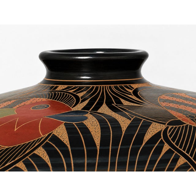Pedro Guerrero Nicaraguan Chorotega Hand-Carved Ceramic Fish Bud Vase For Sale - Image 9 of 18