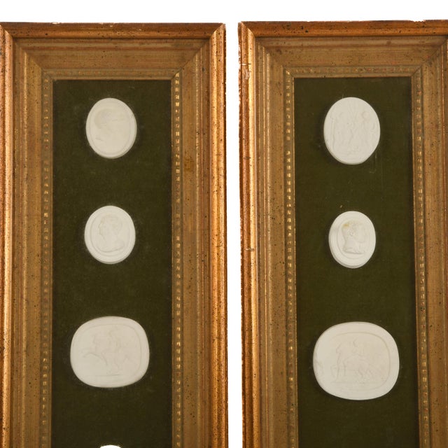 Neoclassical Framed Pair of Mid 20th Century Military Medallions For Sale - Image 3 of 16