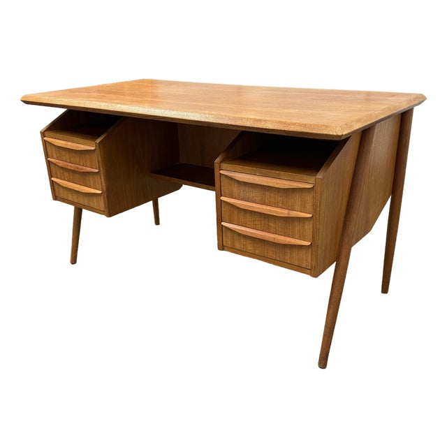 Gunnar Nielsen for Tiebergaard Teak Desk Modern Teak Desk, Mid 20th Century. For Sale