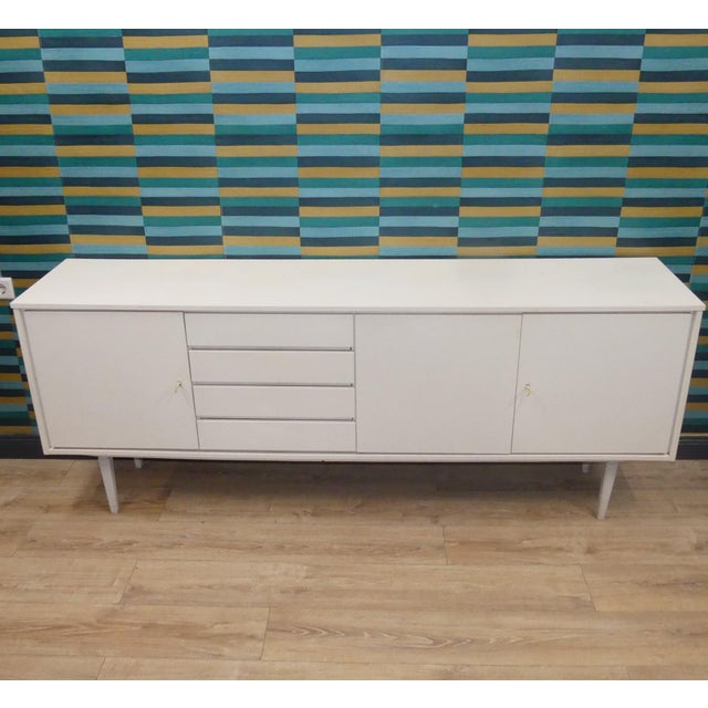 Large Mid-Century Modern White Sideboard in the style of Panton Era, 1970s For Sale - Image 18 of 18