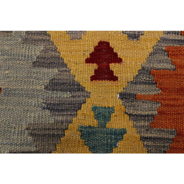 Textile Boho Chic Kilim Gold Gray Wool Rug - 6'7" X 9'10" For Sale - Image 7 of 7