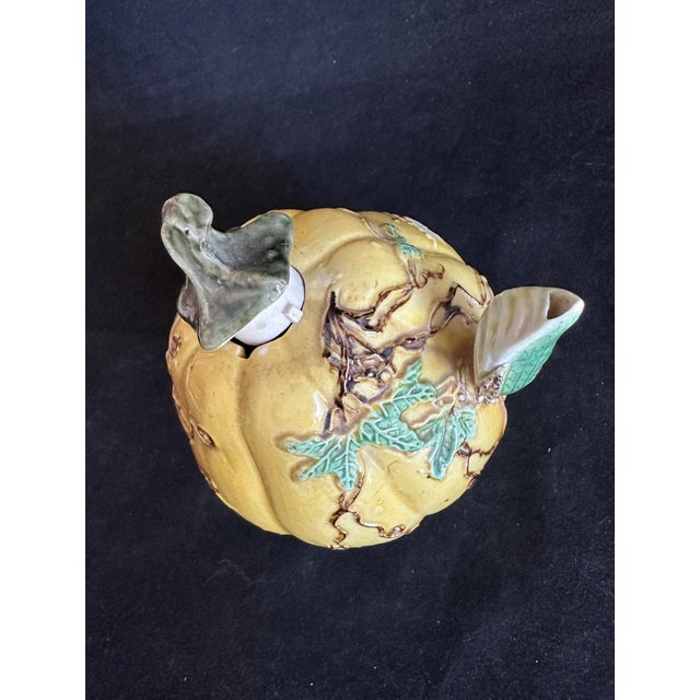 Antique Chinese Porcelain Water Dropper; Gourd-Shaped Scholar's Tool; Qing Dynasty For Sale In Oklahoma City - Image 6 of 12