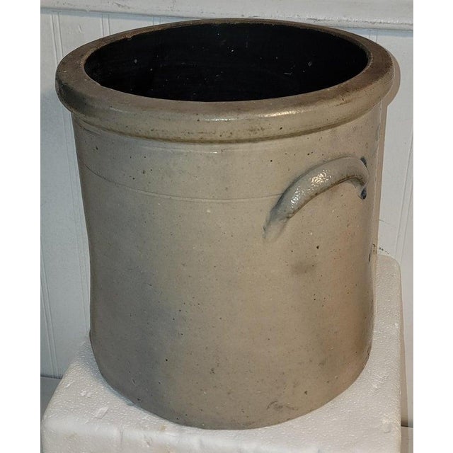 19thc Stoneware Two Gallon Decorated Crock For Sale - Image 4 of 5