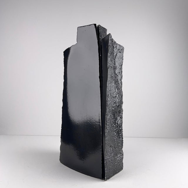 Ceramic Large Brutalist Black Ceramic Vase from Ladislav Švarc, Czech Republic, 1980s For Sale - Image 7 of 10
