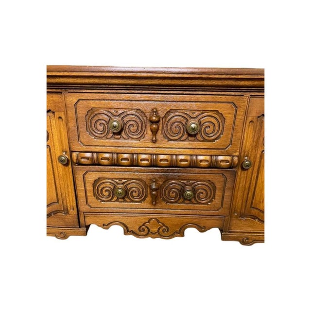 Antique c.1920's Louis XV Style Buffet / Sideboard For Sale In Sacramento - Image 6 of 13