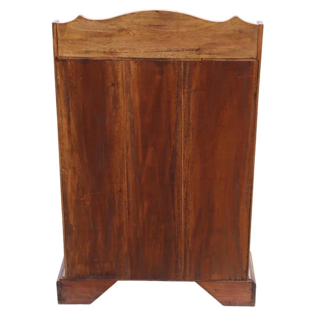 1990s Large Late 20th Century Mahogany Waterfall Bookcase, 1990s For Sale - Image 5 of 7
