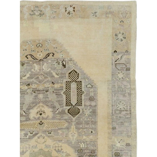 Rustic Galerie Shabab Collection Mid-20th Century Turkish Anatolian Accent Rug For Sale - Image 3 of 10