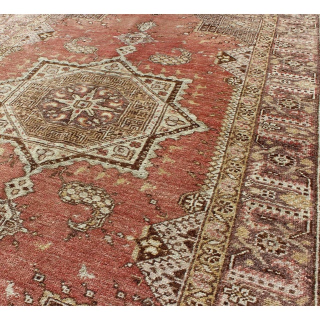 Vintage Turkish Oushak Rug With Geometric Star Medallion in Red, Ivory and Taupe For Sale In Atlanta - Image 6 of 7