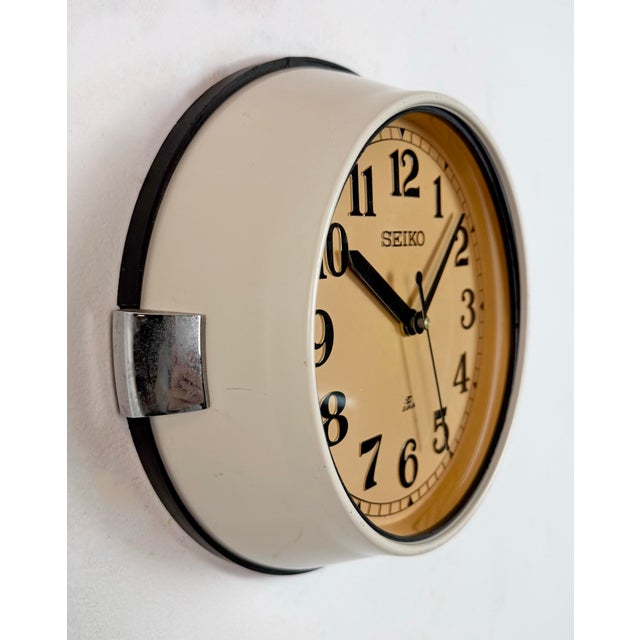 1990s Vintage Beige Ships Wall Clock from Seiko, 1970s For Sale - Image 5 of 18