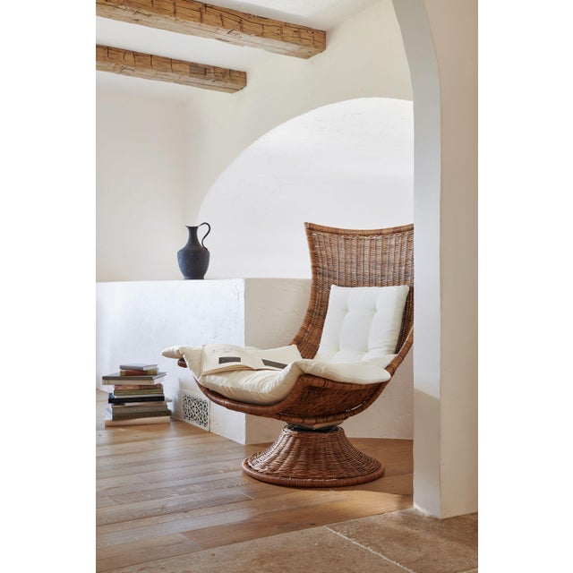 California Modernism lives in every fiber of this bestselling statement chair. Warm and playful, the Healdsburg’s high-...