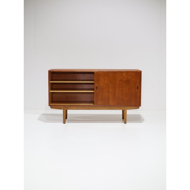 Mid-Century Modern Teak 160 Sideboard by Børge Mogensen for Søborg Møbelfabrik, Denmark, 1950s For Sale - Image 3 of 15