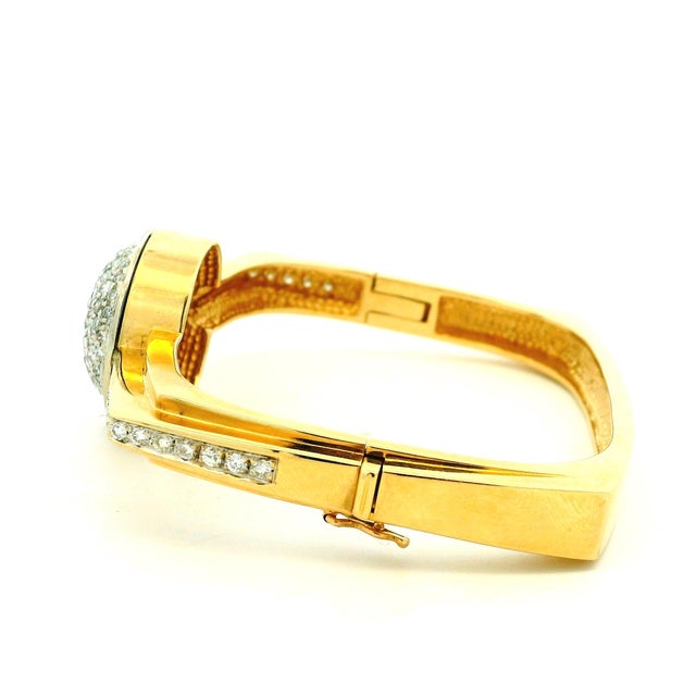 1990s Italian 14k Gold 3.38 Carat Diamond Pavé Dome Bangle Bracelet For Sale - Image 9 of 18