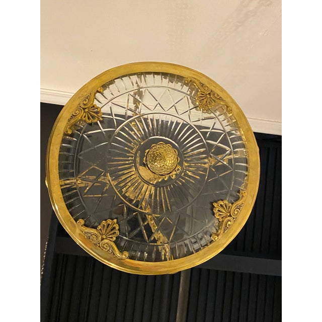 1900's French Empire Gilt Bronze Chandelier With Cut Glass For Sale In New York - Image 6 of 9