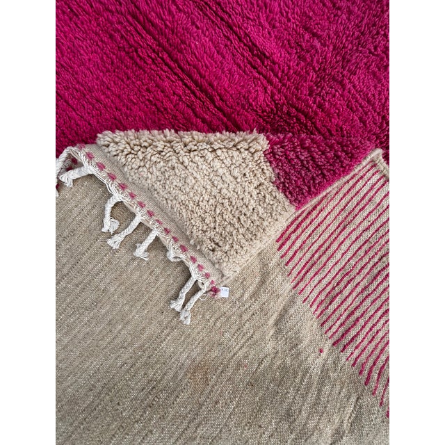 Moroccan Beni Ouarain Rug with Abstract Pink Decor, 1990 For Sale - Image 10 of 14