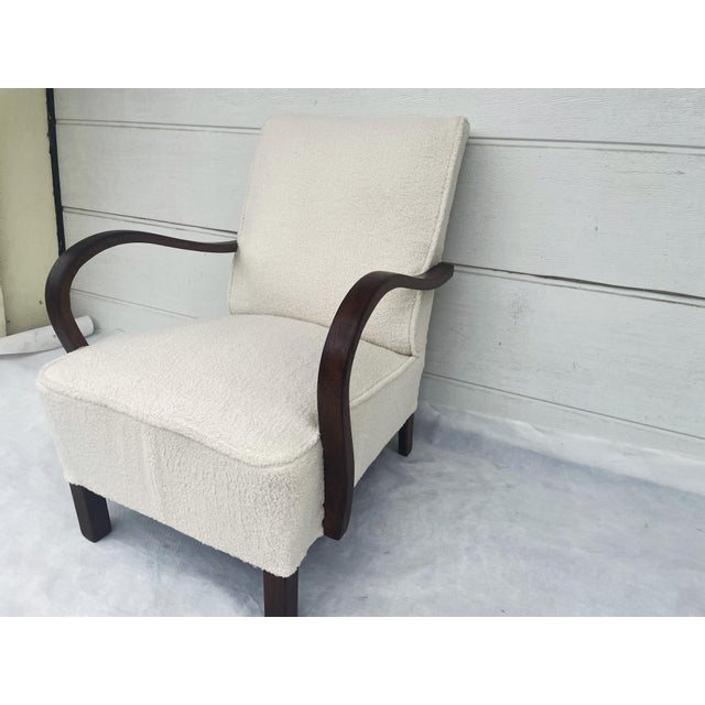 Art Deco Armchair in Lamb's Bouclé by J. Halabala, 1920s For Sale - Image 14 of 18