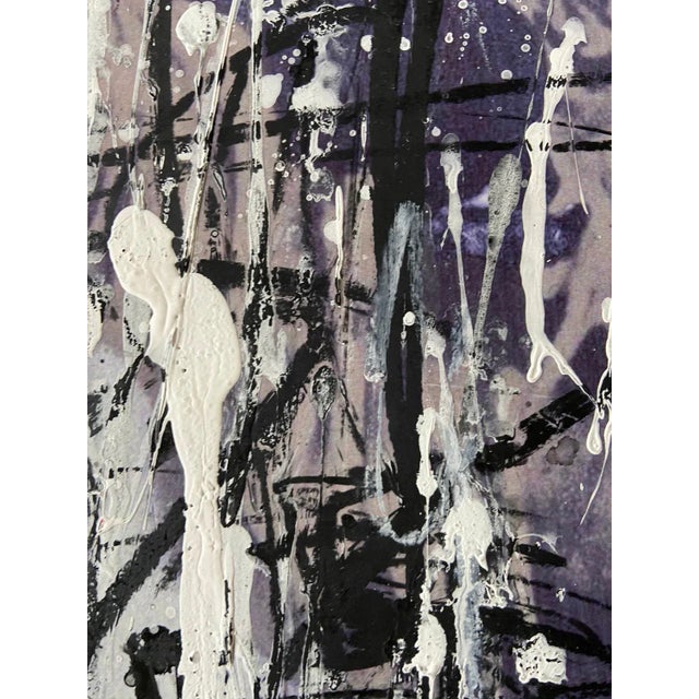 Vero Cristalli successfully works in small formats, while retaining the strength of his large canvases. with a reasonable...