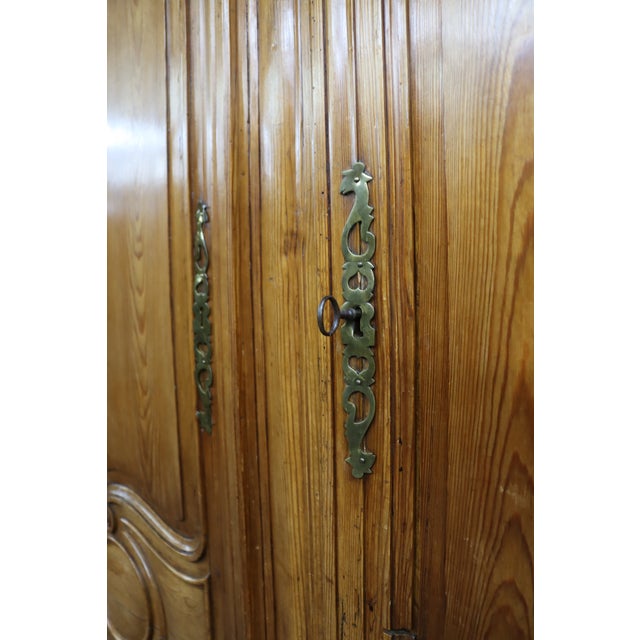 18th Century French Provincial Pine Linen Press Cabinet For Sale - Image 10 of 13