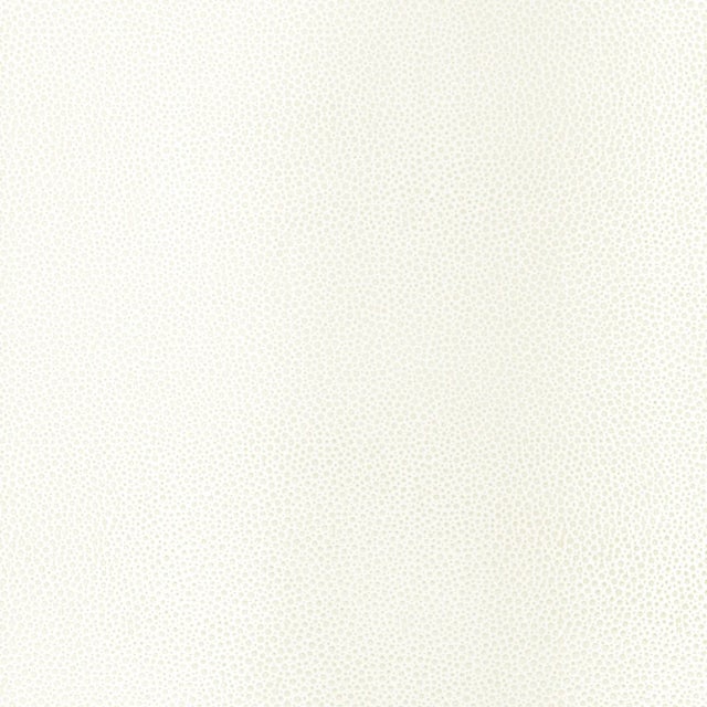 Contemporary Schumacher Shagreen Wallpaper in White Pearl For Sale - Image 3 of 3