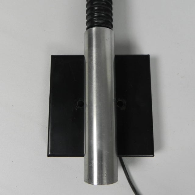 Height: 120 cm. Width: 18 cm (= diameter of aluminum globe) Depth: 18 cm. The lamp has a large (ceramic)bulb holder (E27)....