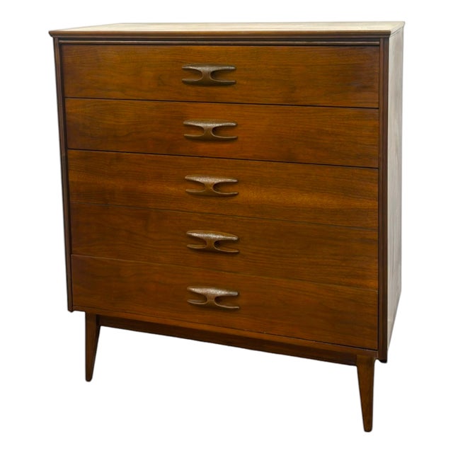 Vintage Mid Century Modern Bassett Furniture 4-Drawer Tallboy Dresser.. For Sale