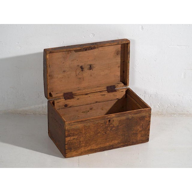 1920s Vintage Storage Chest, 1920 For Sale - Image 5 of 13