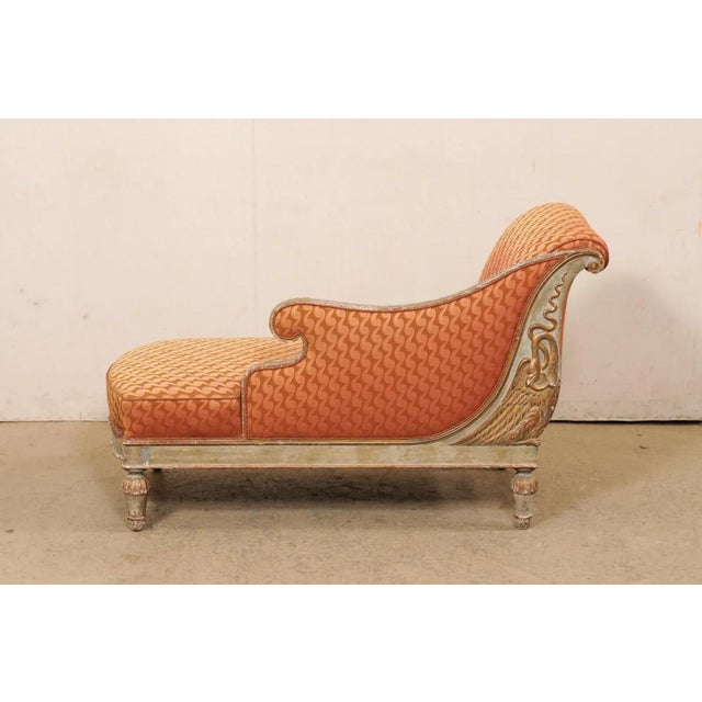 French French Récamier With Carved Gilt Frame and Elegant Bird Carving, 19th C For Sale - Image 3 of 11