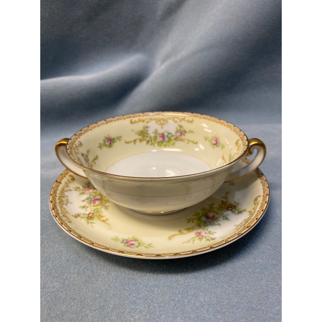 Ceramic 1950s Meito Garland Floral Scroll in Cream Place Setting- 5 Pieces For Sale - Image 7 of 18