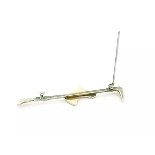 Contemporary Horse Tie Pin in 10k Yellow Gold For Sale - Image 3 of 4