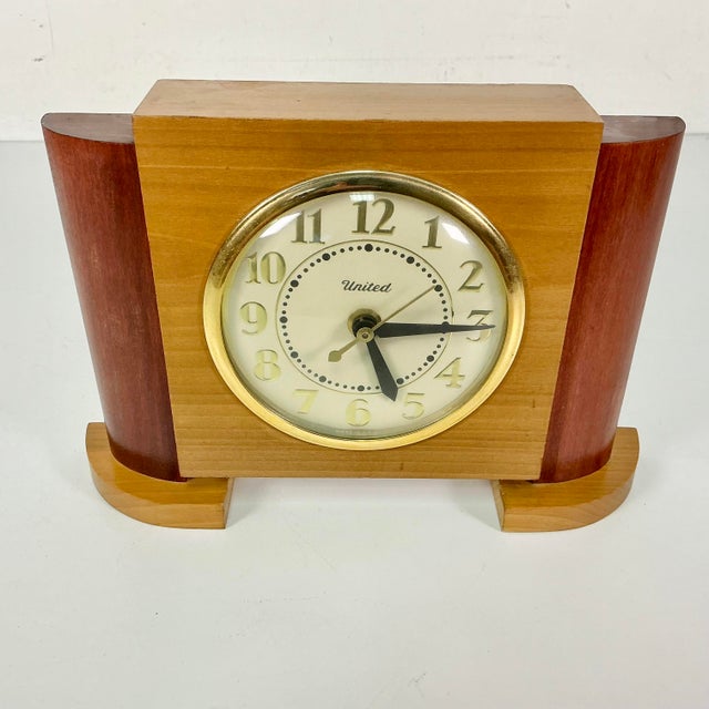 Art Deco 1940s Vintage Art Deco Arts & Crafts Boho Chic Wood Tabletop Clock For Sale - Image 3 of 13