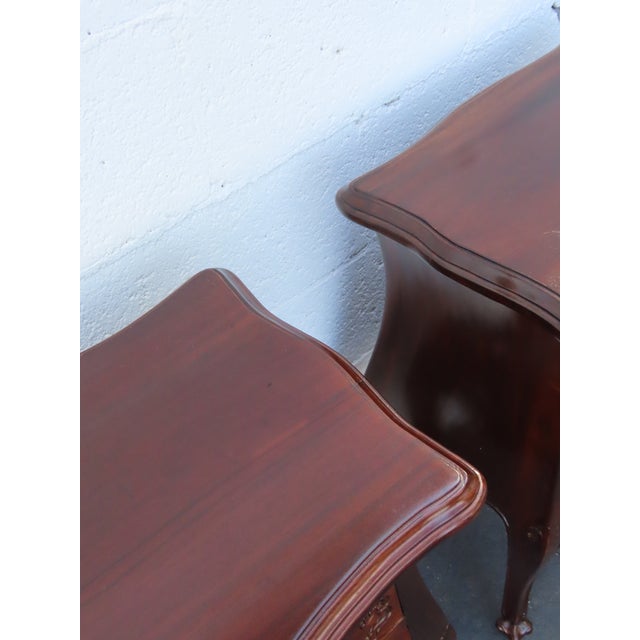 French Bombay Serpentine Nightstands Bedside Tables a Pair 6653 For Sale - Image 14 of 18