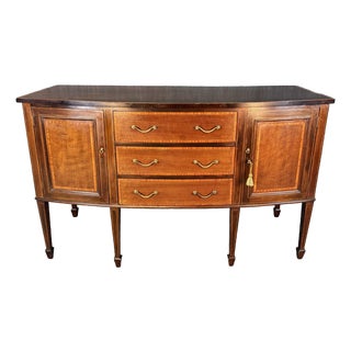 Early 1900’s Banded and Inlaid Mahogany Hepplewhite Sideboard For Sale