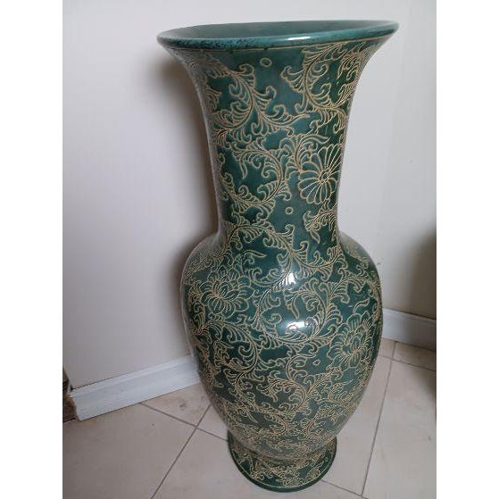 Green Gold Chinese Porcelain Vases Foliage Scrollwork Set of 2 For Sale - Image 9 of 10