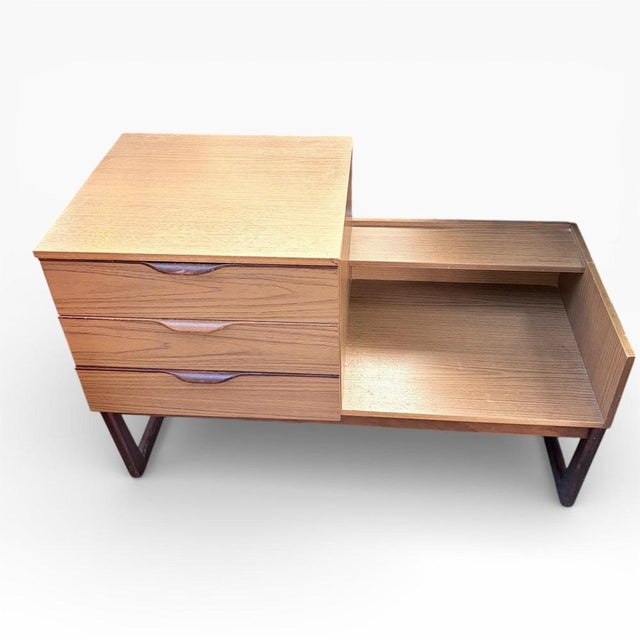 This mid century telephone bench offers a perfect blend of style and function, designed to enhance your hallway or living...