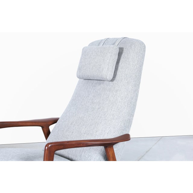 DUX Swedish Modern Walnut Recliner Chair by Alf Svensson for Dux For Sale - Image 4 of 12