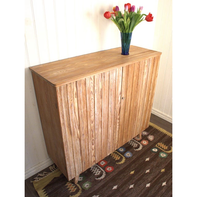 1940s Swedish Pine Cabinet attributed to Göran Malmvall for Karl Andersson & Söner Möbelfabrik AB, 1940s For Sale - Image 5 of 13
