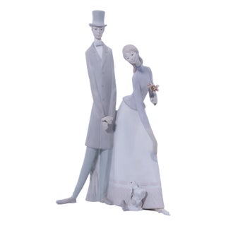 Lladro Porcelain Tall Figure of Man & Woman W. Dog For Sale