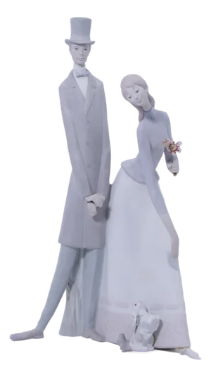 Lladro Porcelain Tall Figure of Man & Woman W. Dog