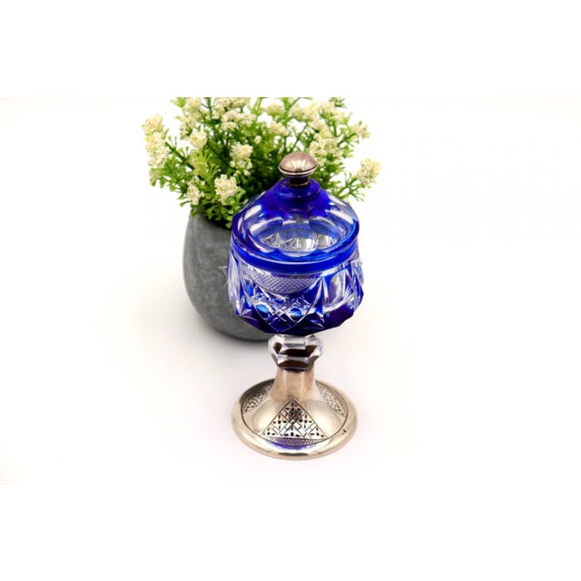 Cut Glass Candy Box, in Good conditions. Designed 1980 to 1989