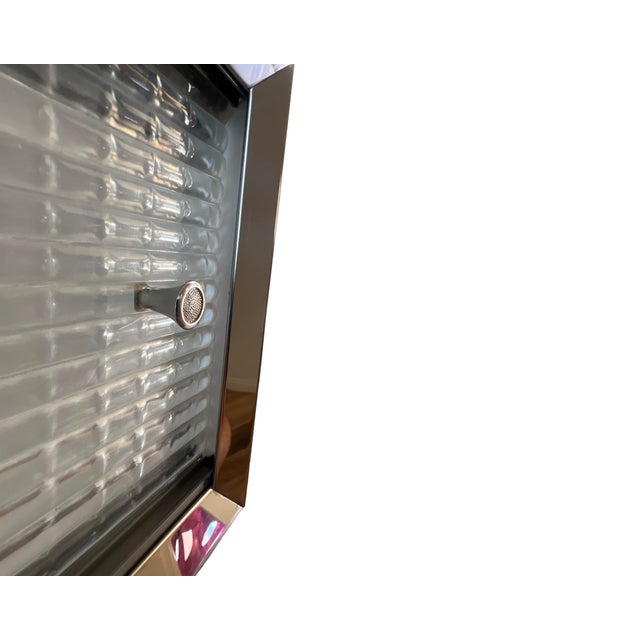 Vintage Large Mid Century Modern 1950s Metal Medicine Cabinet Bathroom Vanity Restored For Sale - Image 4 of 7