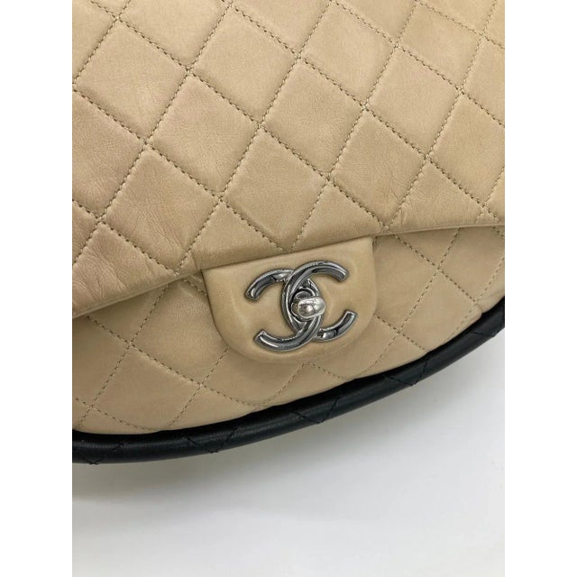 2010s Rare Chanel Nude Lambskin Hula Hoop Bag For Sale - Image 5 of 10