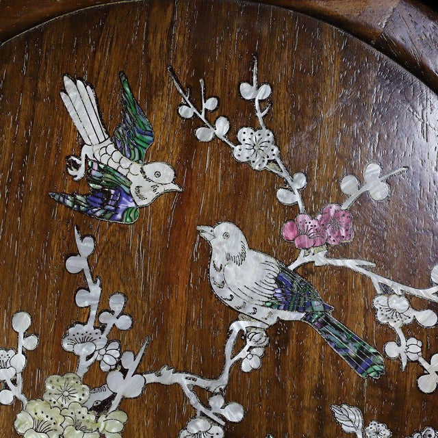 Vintage Chinese Huali Rosewood Table Screen | Mother-of-Pearl Inlaid Bird & Flower Motif For Sale In Los Angeles - Image 6 of 9
