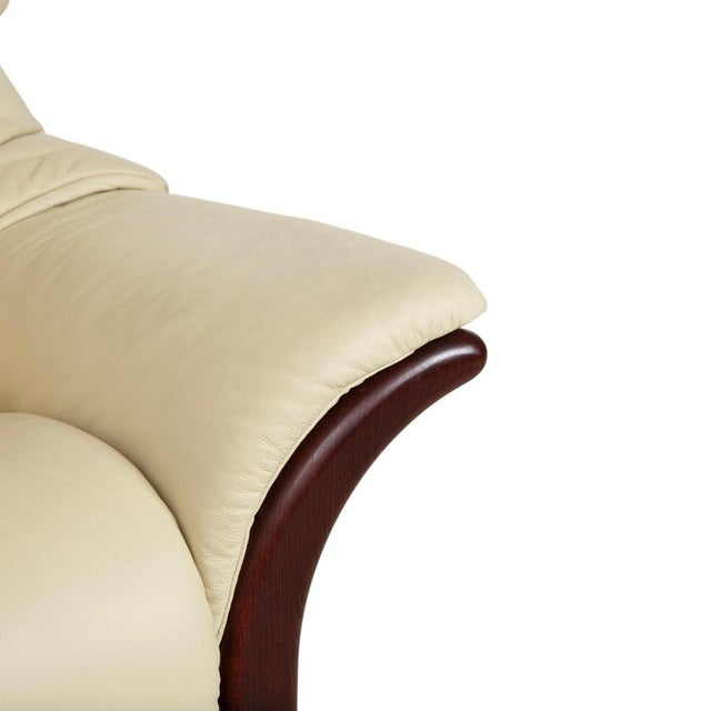 Eldorado Recliner in Cream Leather from Stressless For Sale - Image 6 of 17