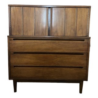 Vintage Mid-Century Modern Highboy Dresser by American of Martinsville For Sale