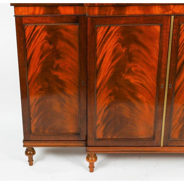 Vintage Sideboard in Flame Mahogany by William Tillman, 1980s For Sale - Image 9 of 18