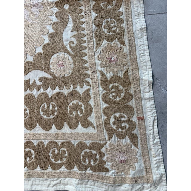 Vintage Tashkent Suzani Wall Hanging Decor For Sale In New York - Image 6 of 12