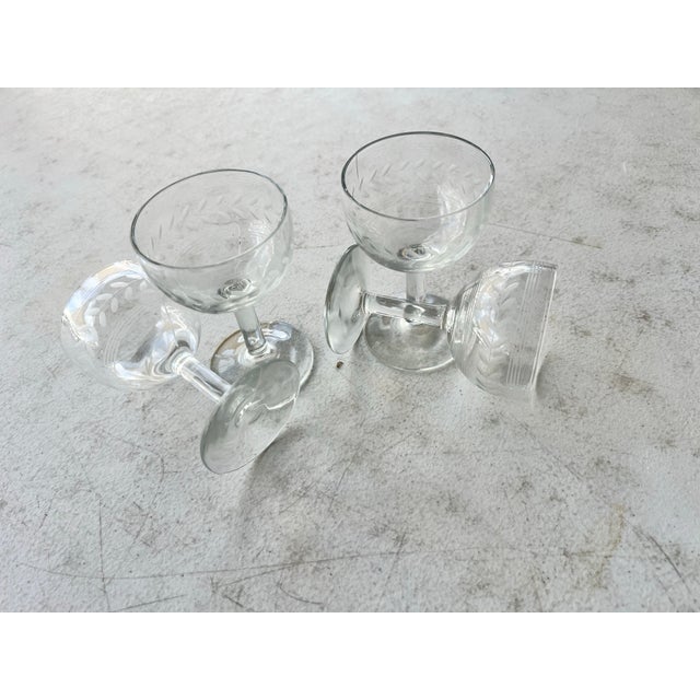 Add a touch of timeless mid-century elegance to your bar cart or dining collection with this exquisite Anchor Hocking...