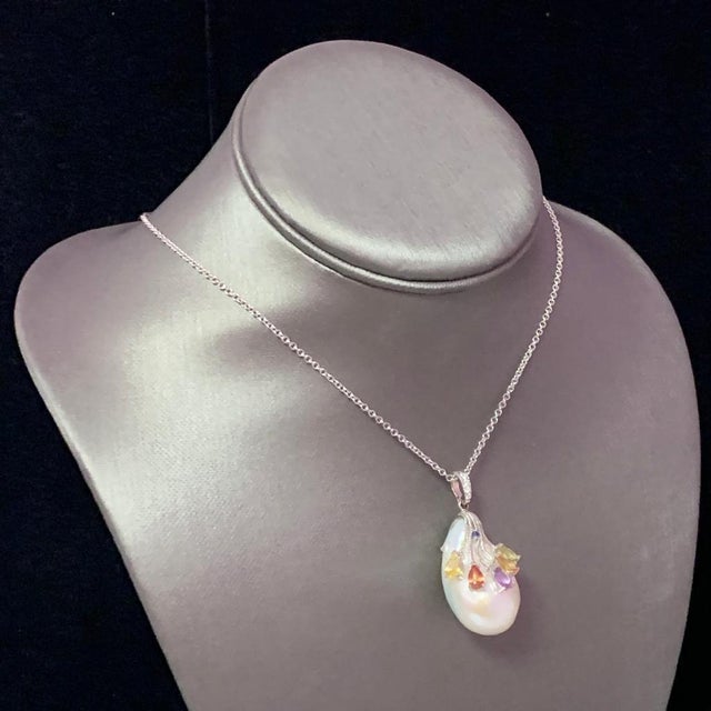 Metal Diamond Sapphire FW Pearl Necklace 14k Gold Italy Certified For Sale - Image 7 of 10