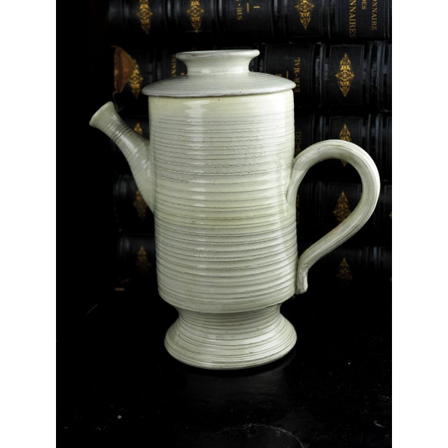 Mid 20th Century Mid-Century Irish Scandinavian Kilroot Cream Stoneware Coffee Jug For Sale - Image 6 of 11