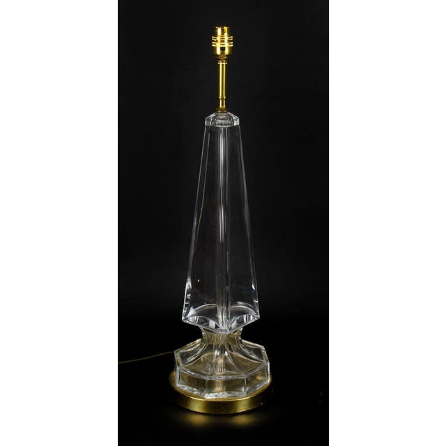 Mid-Century Glass & Brass Obelisk Table Lamp For Sale - Image 6 of 7