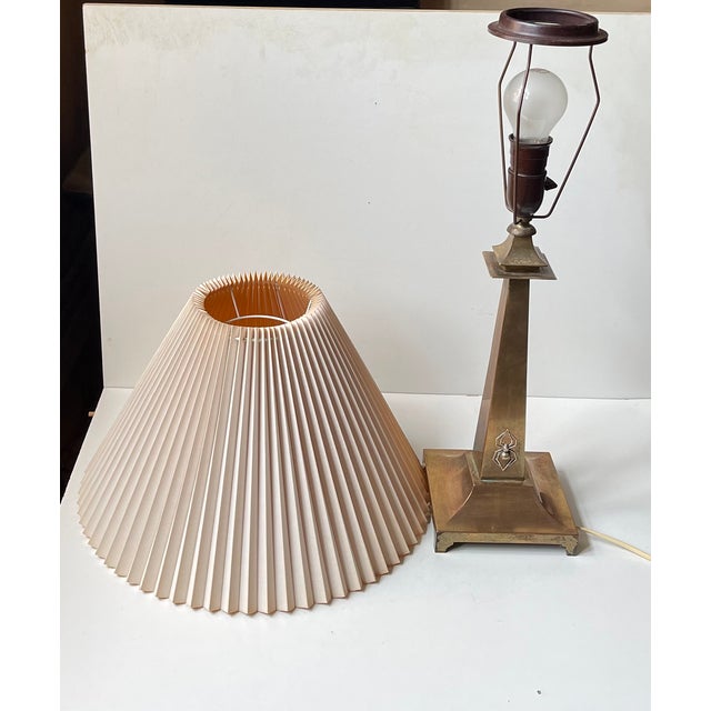 Art Deco Black Widow Table Lamp in Bronze, 1930s For Sale - Image 14 of 15